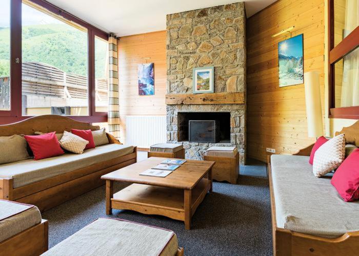 Apartment F2 Au Domaine Des 100 Lacs - Piscine - Sauna - Hammam